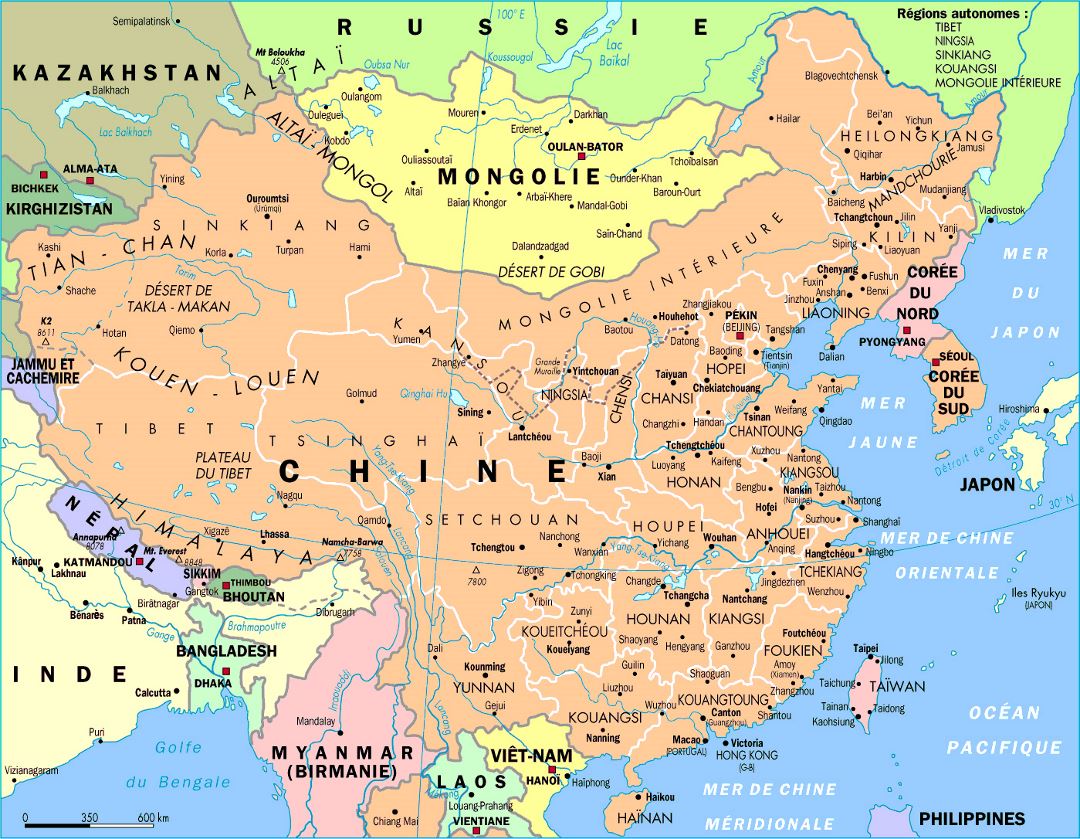 Detailed political and administrative map of China