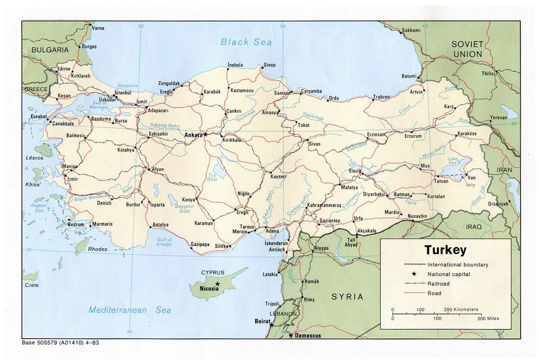 Detailed political map of Turkey with roads, railroads and major cities - 1983