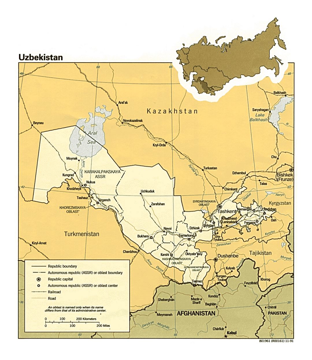 Detailed political and administrative map of Uzbekistan with roads, railroads and major cities - 1991