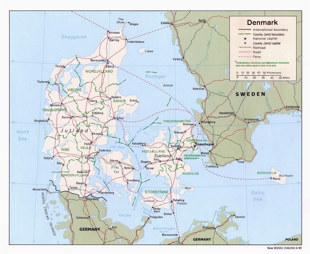 Large political and administrative map of Denmark with roads and major cities - 1999