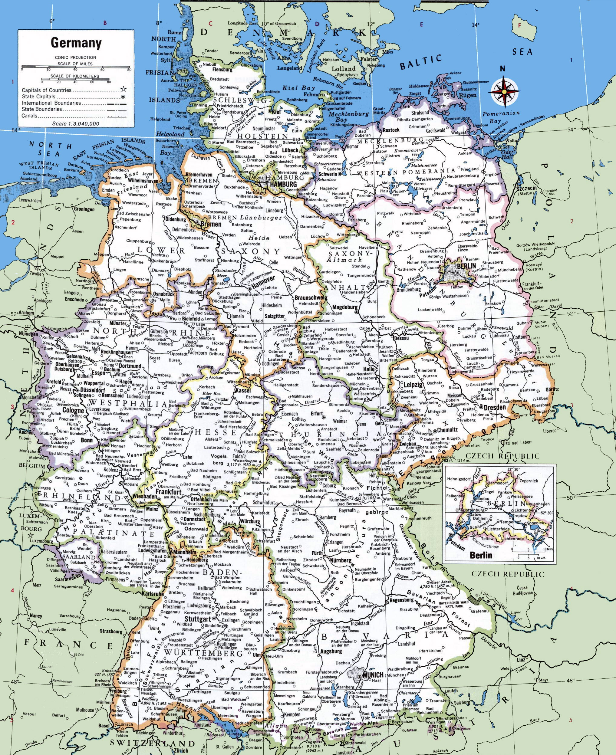 Large detailed political and administrative map of Germany with cities