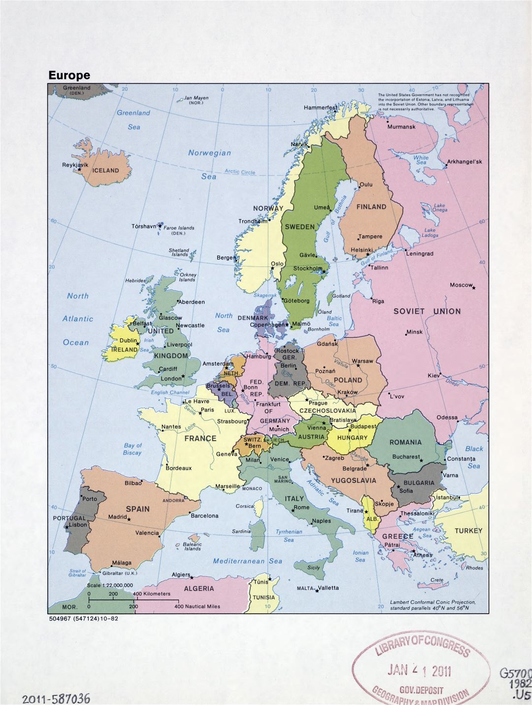 Large detailed political map of Europe with the marks of capital cities, major cities and names of countries - 1982