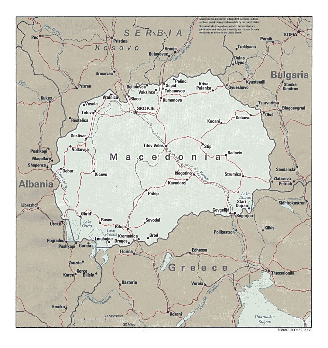 Detailed political map of Macedonia with roads and major cities - 1993