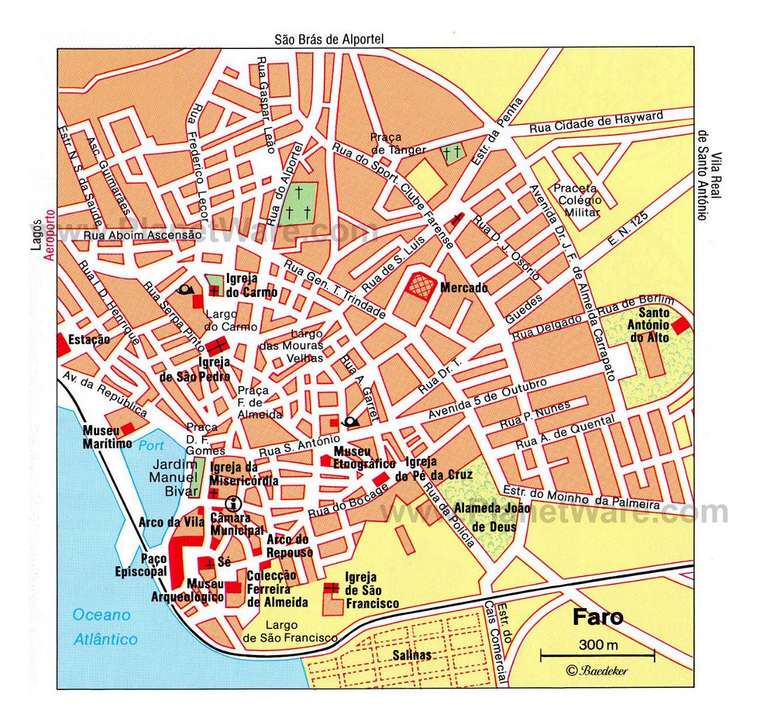 Detailed travel map of central part of Faro city
