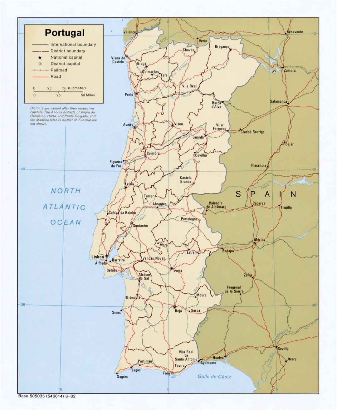 Large detailed political and administrative map of Portugal with roads and major cities - 1982