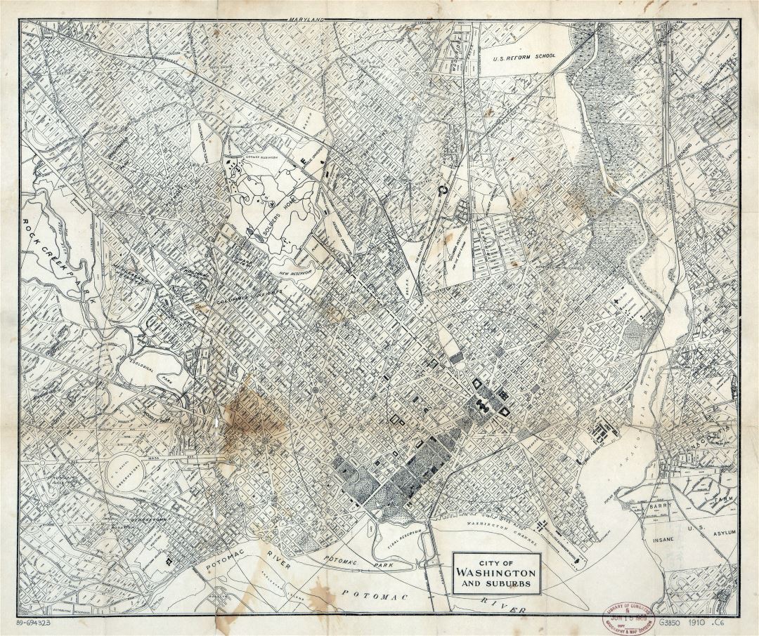 Large scale old map of city of Washington and suburbs - 1910