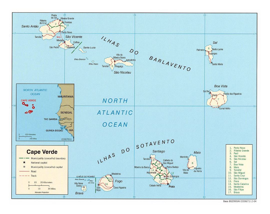 Large political and administrative map of Cape Verde with roads and major cities - 2004