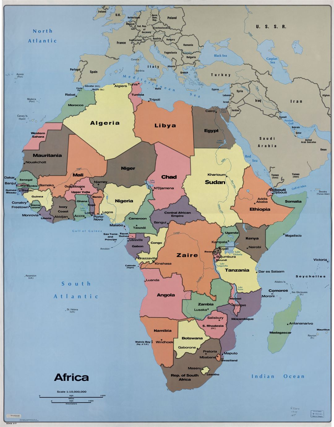 In high resolution detailed political map of Africa with the marks of capital cities and names of states - 1977