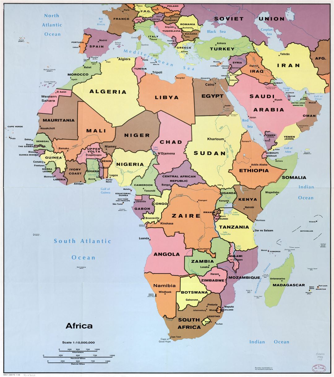 Large scale detail political map of Africa with the marks of capitals, major cities and names of countries - 1982