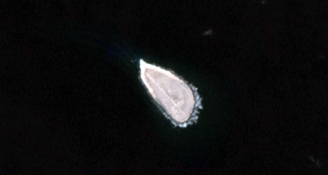 Detailed satellite map of Tromelin Island
