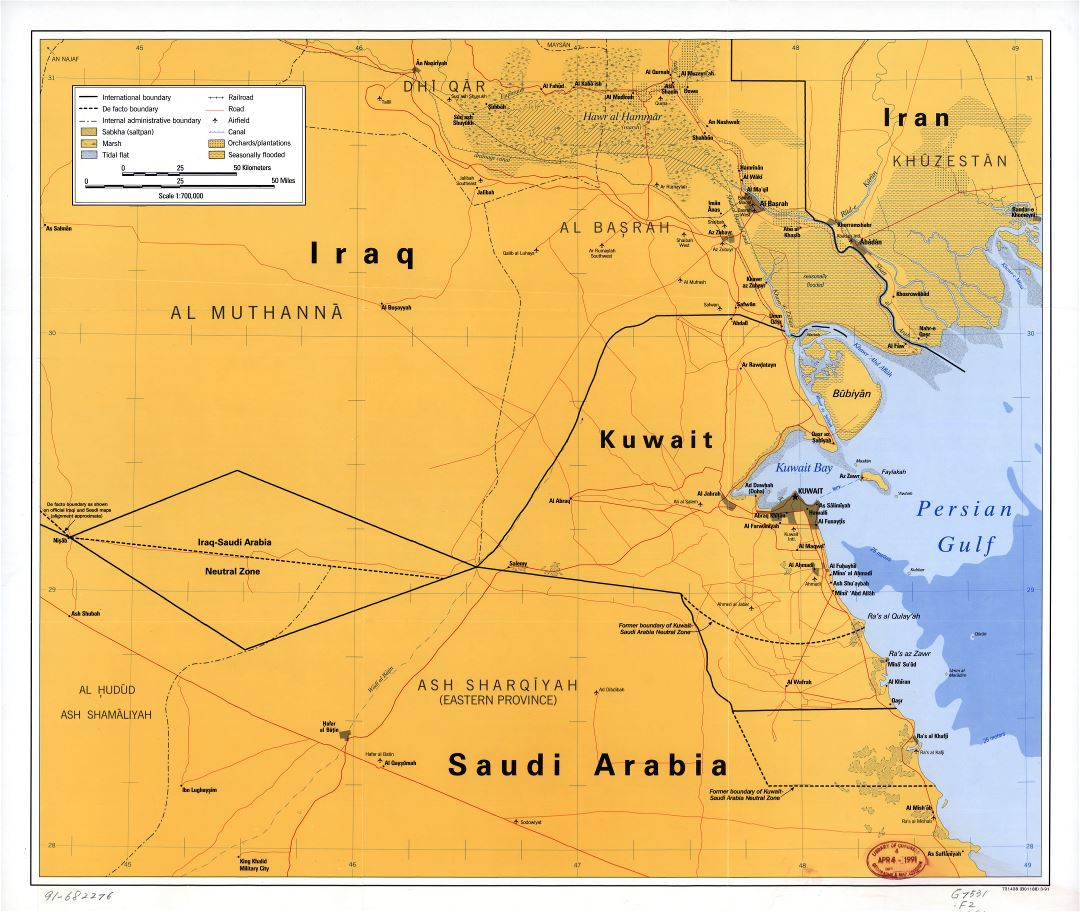 Large scale detailed map of Kuwait with roads, railroads, cities, airports and other marks - 1991