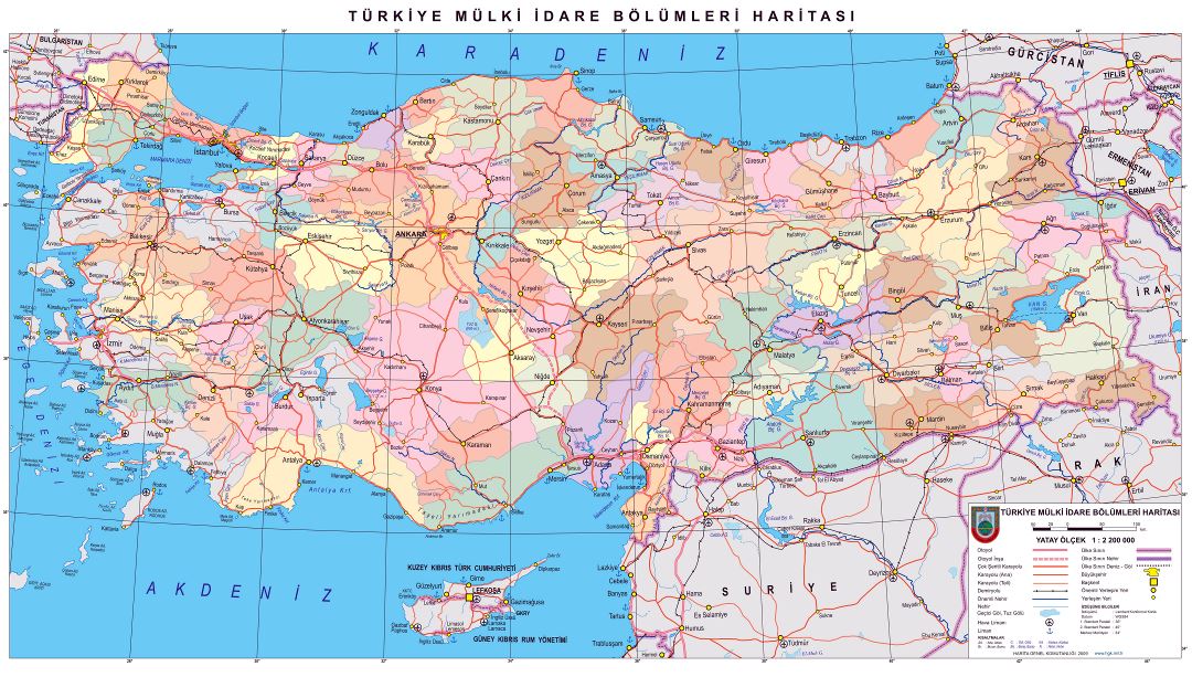 In high resolution detailed politica and administrative map of Turkey with roads, railroads, cities, airports and ports in turkish