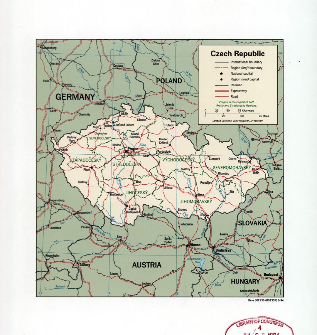 Large detail political and administrative map of Czech Republic with marks of major cities, roads and railroads - 1994