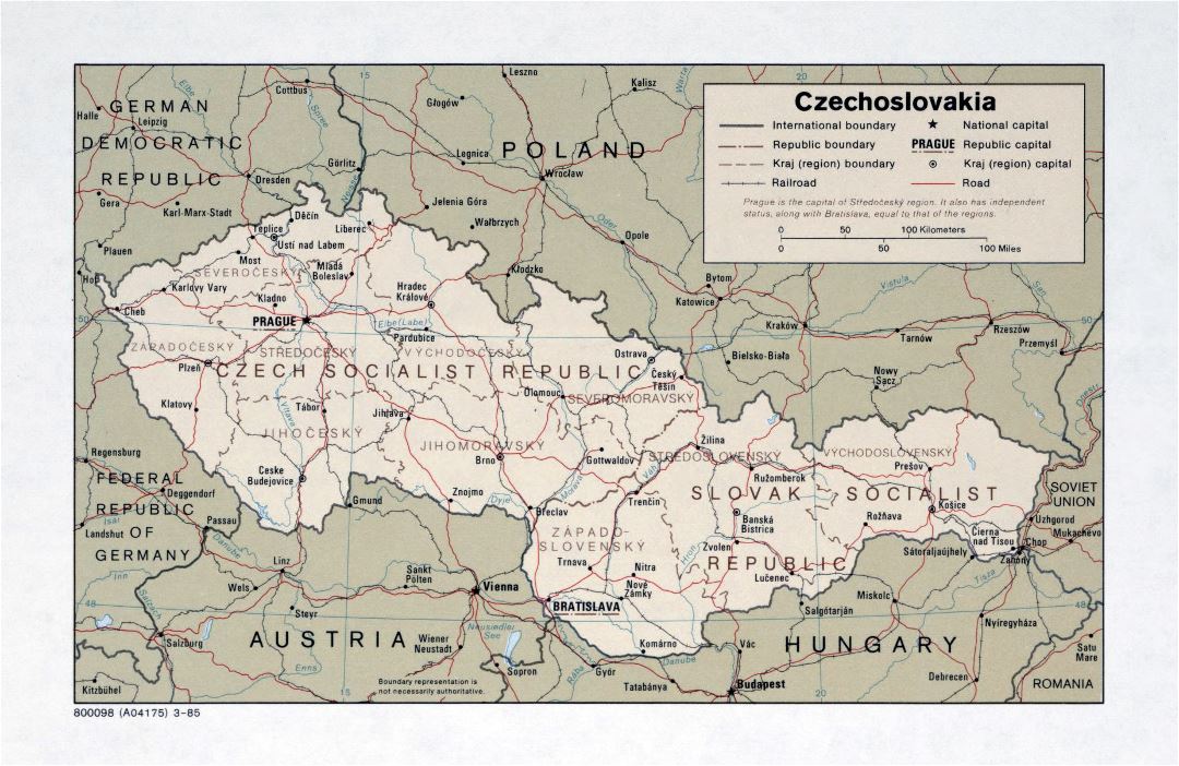 Large detailed political and administrative map of Czechoslovakia with roads and major cities - 1985