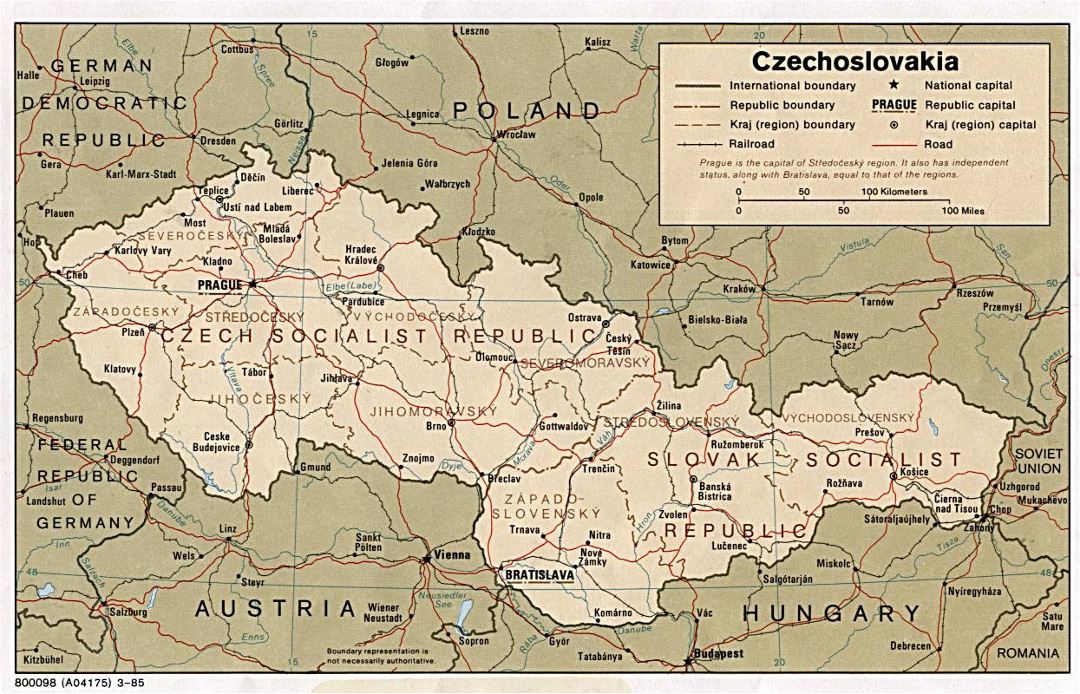 Large political and administrative map of Czechoslovakia with roads and major cities - 1985