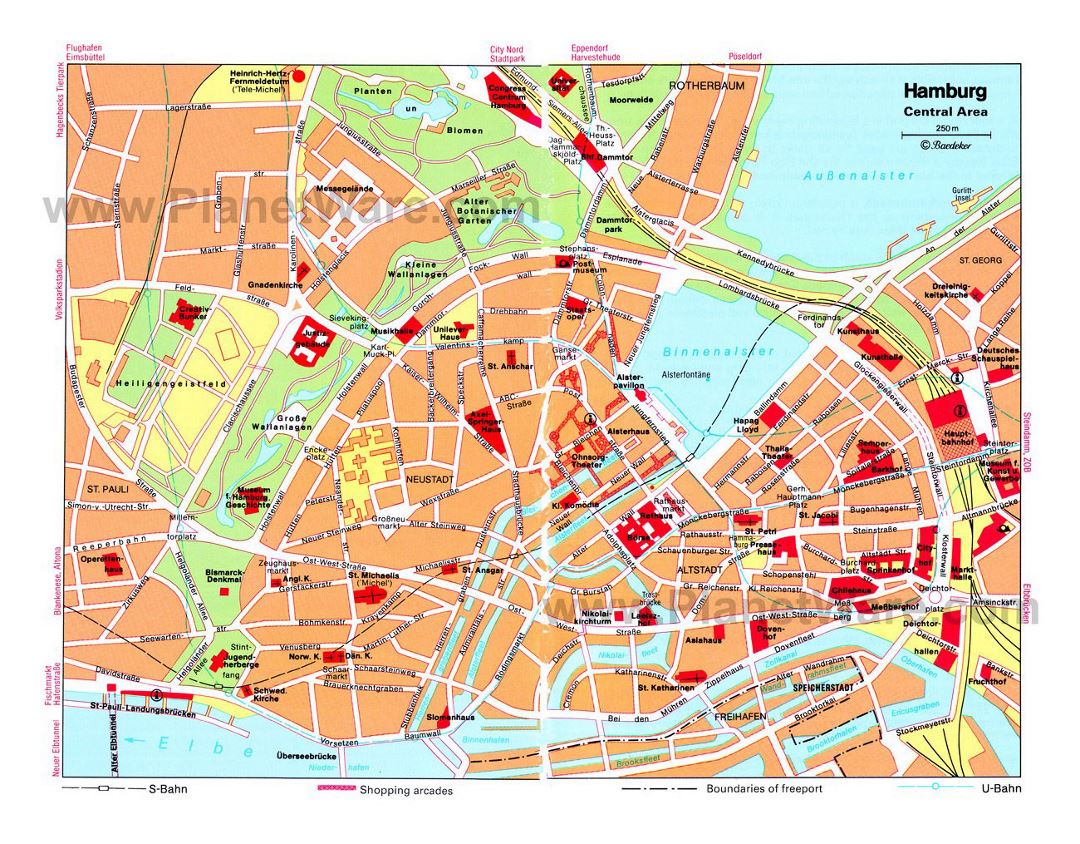 Detailed travel map of central part of Hamburg city