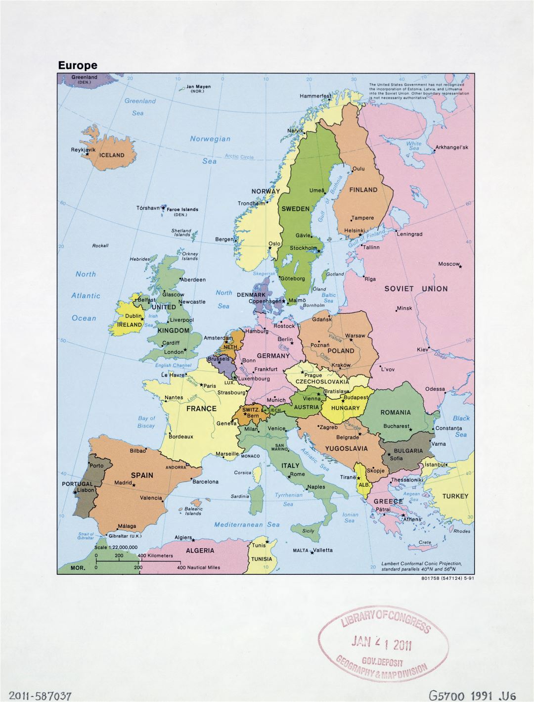 Large detailed political map of Europe with the marks of capital cities, major cities and names of countries - 1991