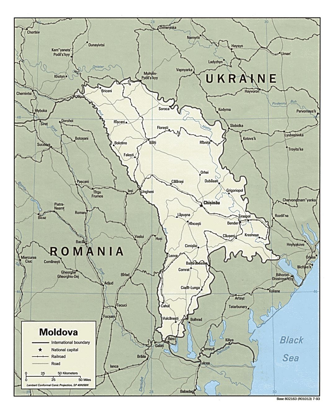 Detailed political map of Moldova with roads, railroads and major cities - 1993