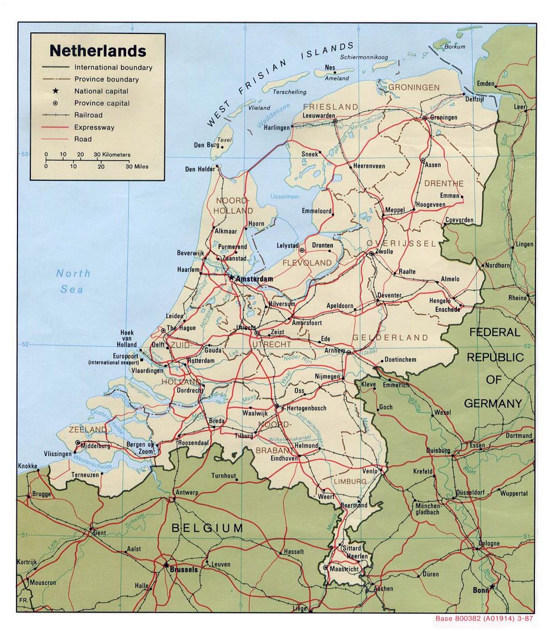 Detailed political and administrative map of Netherlands with roads, railroads and major cities - 1987
