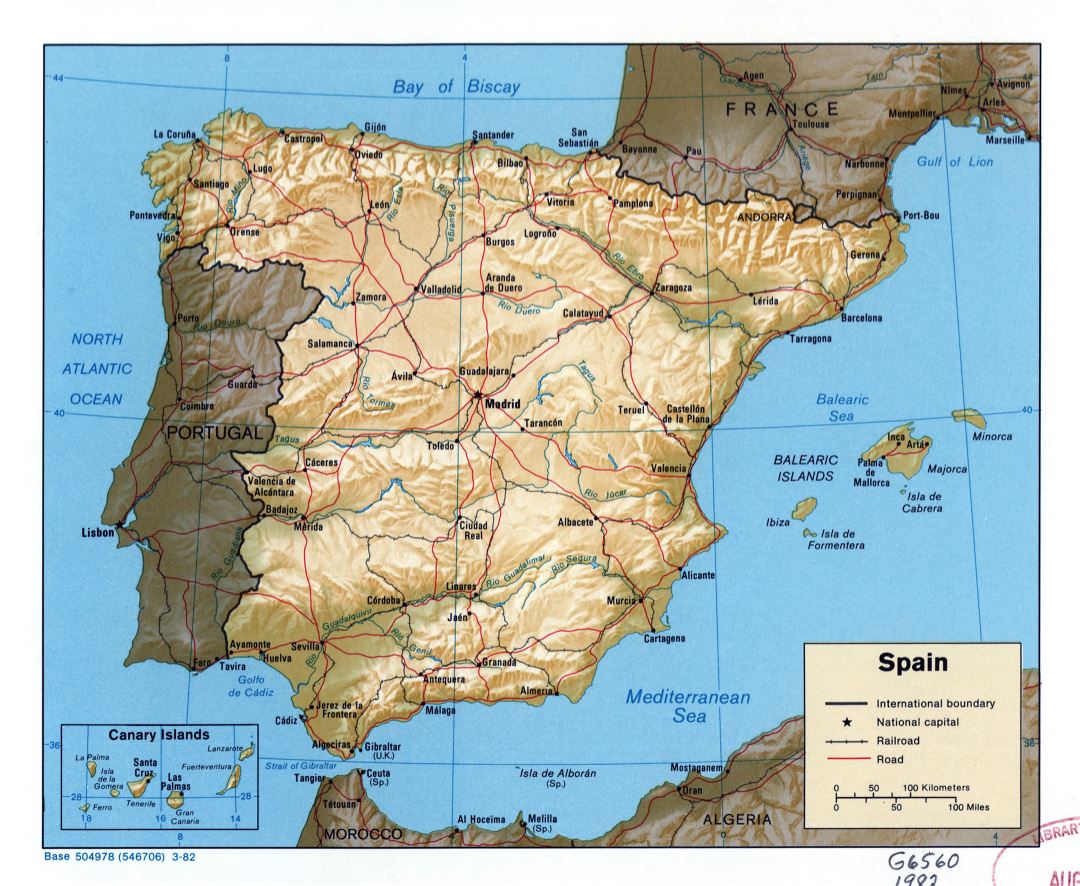 Large scale political map of Spain with relief, roads, railroads and major cities - 1982