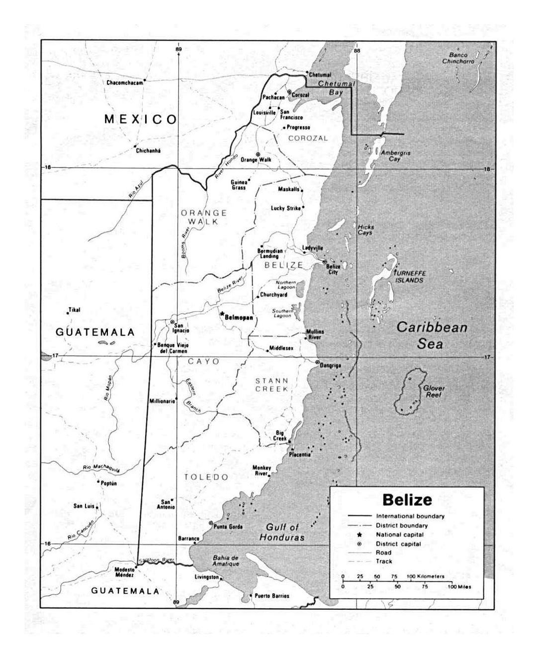 Detailed political and administrative map of Belize with roads and major cities