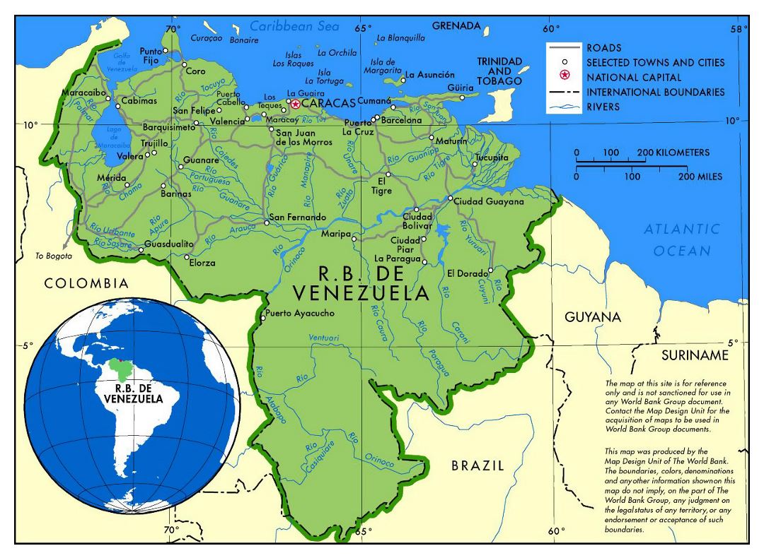 Large political map of Venezuela with roads and major cities